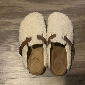 💖5/$20!!!💖 Time & Tru clogs (potato shoes)